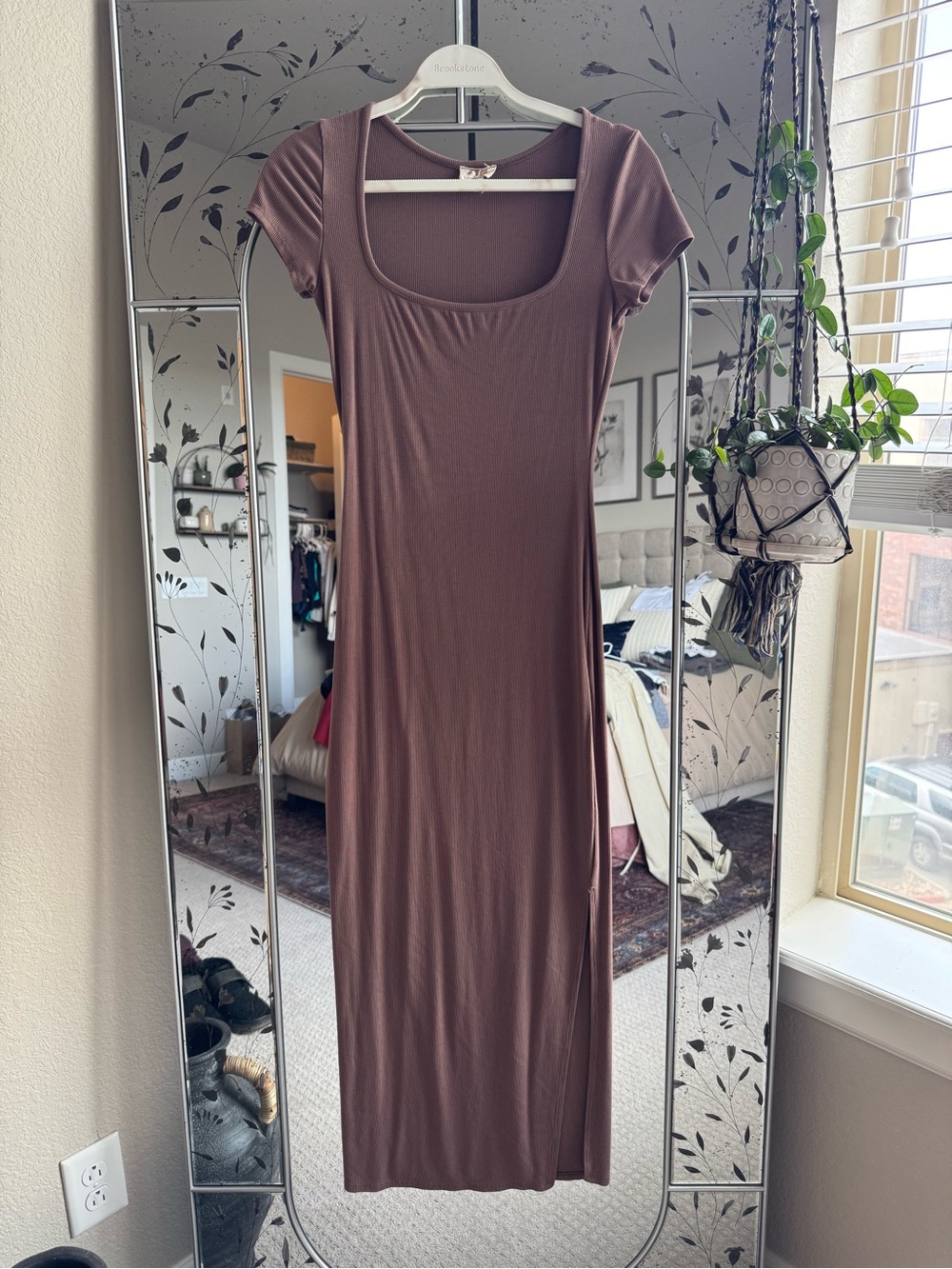 Women's Scoop Neck Brown Maxi Dress